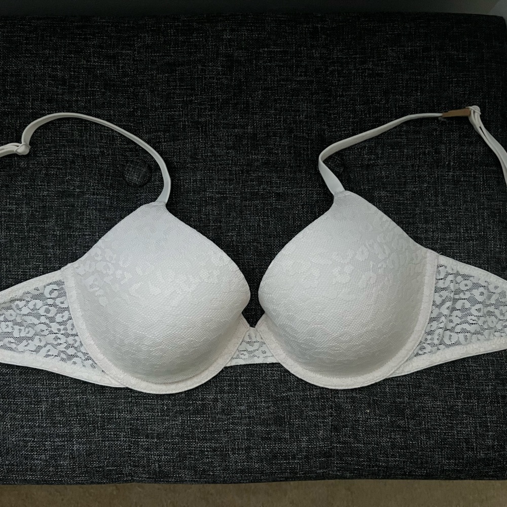 Victoria’s Secret PINK Lightly Lined Lace Bra